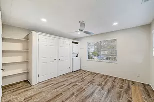 10700 W Lakeview Dr, Jonestown, TX 78645 - Photo 7