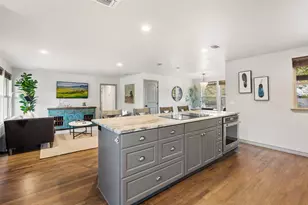 700 5th St, Marble Falls, TX 78654 - Photo 17