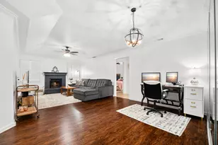 8415 Fredericksburg Rd, San Antonio, TX 78229 - Photo 15