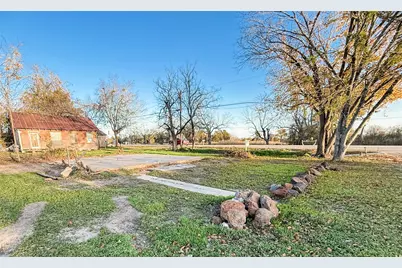 200 Sanford Street, Rockdale, TX 76567 - Photo 1