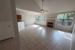 13020 Moorcroft Ln, Austin, TX 78729 - Photo 9