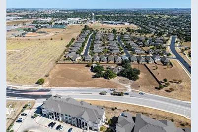 18317 W Colorado Sand Drive, Pflugerville, TX 78660 - Photo 5