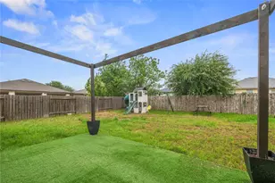 105 J E Brown Ln, Jarrell, TX 76537 - Photo 35