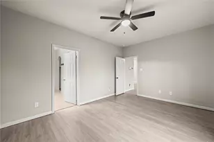 105 J E Brown Ln, Jarrell, TX 76537 - Photo 19