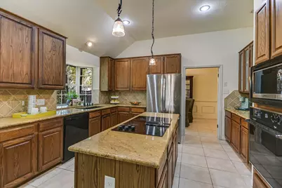 901 Rock Spring Cove, Round Rock, TX 78681 - Photo 7