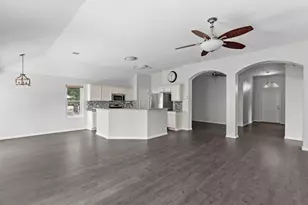 13213 Villa Park Dr, Austin, TX 78729 - Photo 13
