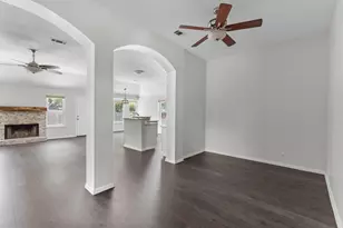 13213 Villa Park Dr, Austin, TX 78729 - Photo 9