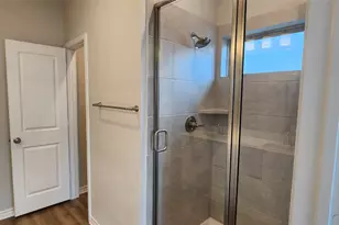 644 Los Olives Ln, Liberty Hill, TX 78642 - Photo 15