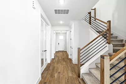 8709 Lullwater Trail, Austin, TX 78744 - Photo 19