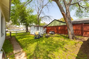 258 N Water St, La Grange, TX 78945 - Photo 25