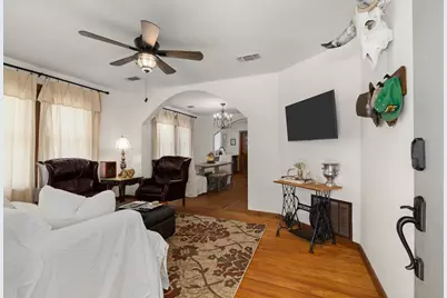 258 N Water Street, La Grange, TX 78945 - Photo 5