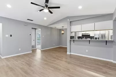 8101 Dowling Cove #B, Austin, TX 78745 - Photo 5
