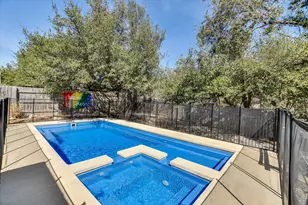 165 Crescent Heights Dr, Georgetown, TX 78628 - Photo 21