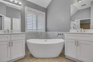 2726 Grimes Ranch Rd, Austin, TX 78732 - Photo 29