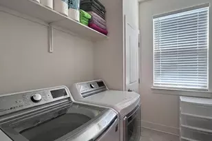 545 Elm Green St, Hutto, TX 78634 - Photo 15