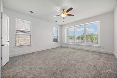 545 Elm Green Street, Hutto, TX 78634 - Photo 11