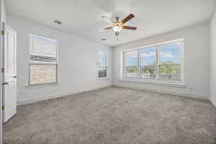 545 Elm Green St, Hutto, TX 78634 - Photo 11