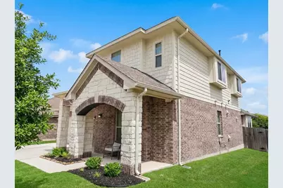 545 Elm Green Street, Hutto, TX 78634 - Photo 3