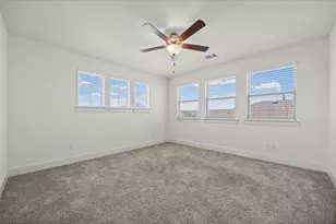 545 Elm Green St, Hutto, TX 78634 - Photo 17