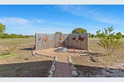 6565 Mother Neff Parkway, McGregor, TX 76657 - Photo 33