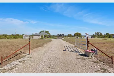 6565 Mother Neff Parkway, McGregor, TX 76657 - Photo 3