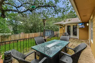 5810 Secrest Dr, Austin, TX 78759 - Photo 19