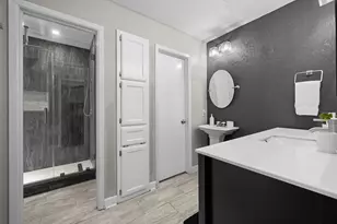 5810 Secrest Dr, Austin, TX 78759 - Photo 17