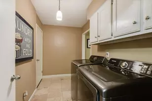 5810 Secrest Dr, Austin, TX 78759 - Photo 17