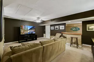 5810 Secrest Dr, Austin, TX 78759 - Photo 15