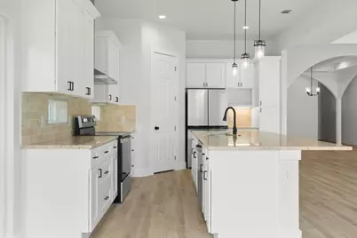 20405 Sunset Strip Street, Lago Vista, TX 78645 - Photo 9