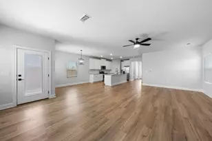 9513 Balmy Ln, Manor, TX 78653 - Photo 7