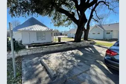 4926 Cesar Chavez Street, Austin, TX 78702 - Photo 5