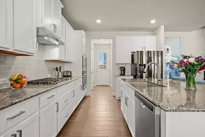 8301 Orizzonte Street, Austin, TX 78744 - Photo 3