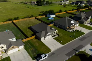 213 Gauge Rd, Thorndale, TX 76577 - Photo 9