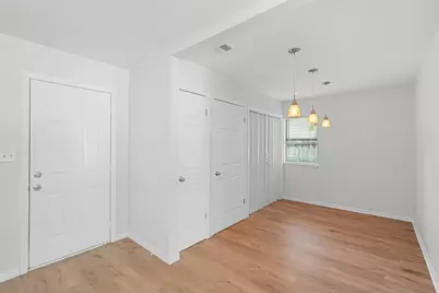 806 W 8th Street, Georgetown, TX 78626 - Photo 7