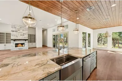 1034 Isabella Cove, Liberty Hill, TX 78642 - Photo 5