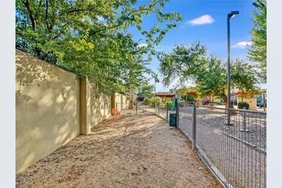 1101 Grove Boulevard #208, Austin, TX 78741 - Photo 27