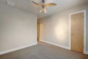 1101 Grove Blvd, Austin, TX 78741 - Photo 21