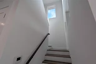 2220 Yellow Jacket Ln, Austin, TX 78741 - Photo 9