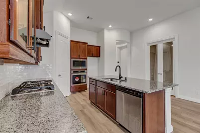 15342 Majestic Knight Drive, Houston, TX 77044 - Photo 11