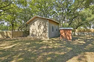 1005 4th St, Blanco, TX 78606 - Photo 33