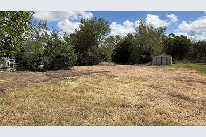 602 Burkett Street, Taylor, TX 76574 - Photo 7