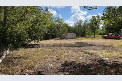 602 Burkett Street, Taylor, TX 76574 - Photo 5