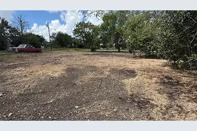 602 Burkett Street, Taylor, TX 76574 - Photo 11