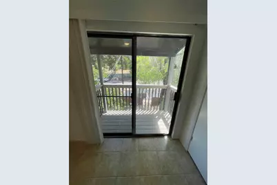 2410 Longview Street #301, Austin, TX 78705 - Photo 11