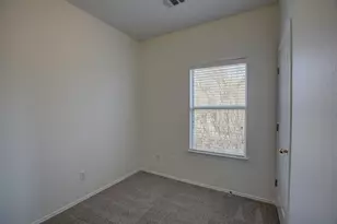 1102 E 3rd St, Georgetown, TX 78626 - Photo 23