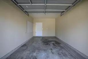 1102 E 3rd St, Georgetown, TX 78626 - Photo 5