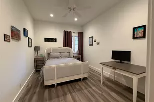 1506 W 13th St, Austin, TX 78703 - Photo 13