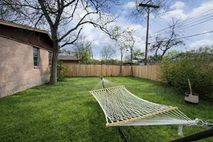 1201 Larkwood Dr, Austin, TX 78723 - Photo 13