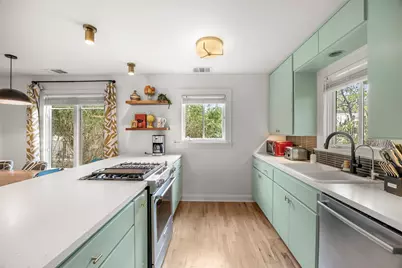 909 Shelley Avenue, Austin, TX 78703 - Photo 11